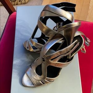 classified entier trellis-met